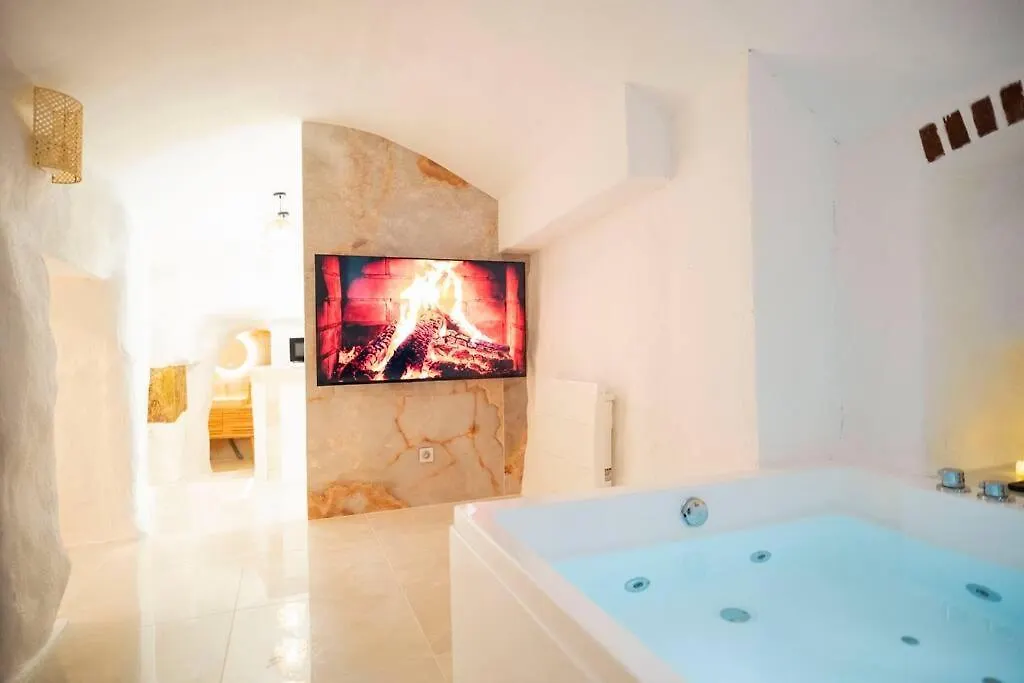 Apartment Le Temple D'Aphrodite, Appartement Avec Spa Vienne