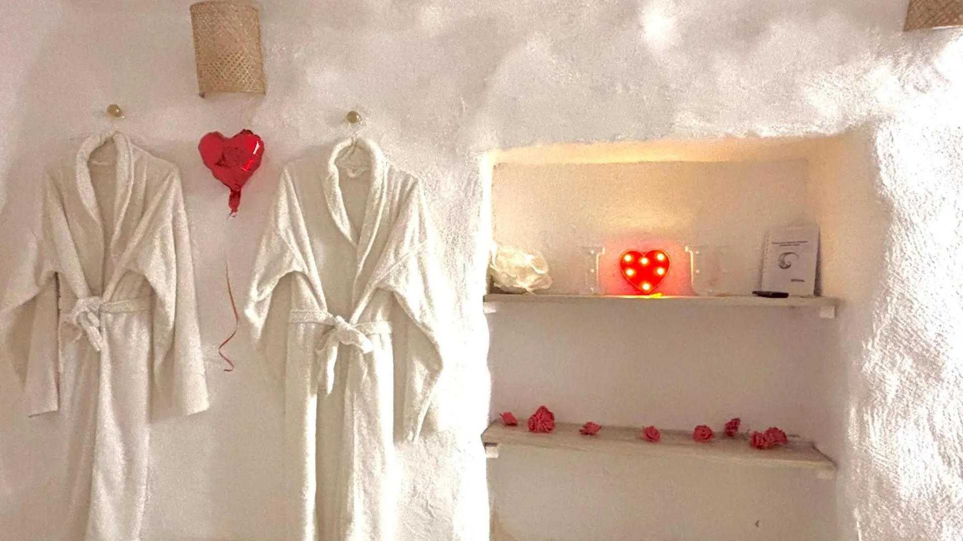 Le Temple D'Aphrodite, Appartement Avec Spa Vienne  Apartment Vienne (Isere)